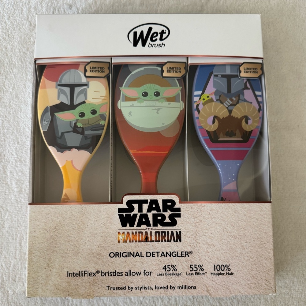 NIB Limited Edition Wet Brush brand Star Wars Original Detangler Brush Set